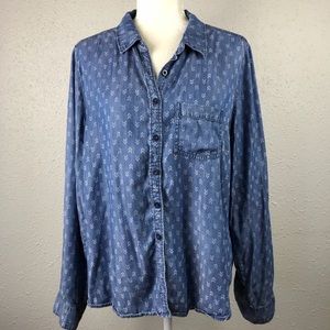 Maurice’s button down